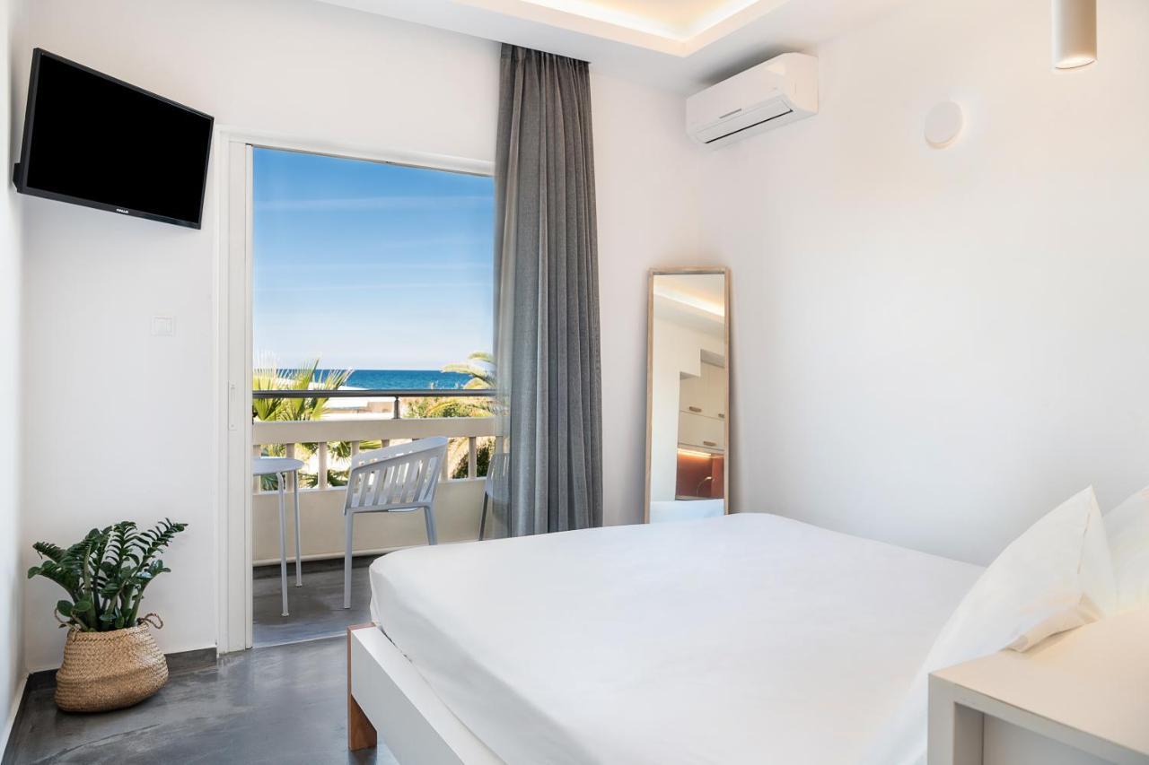 Tropicana Beach Resort Stalós Buitenkant foto